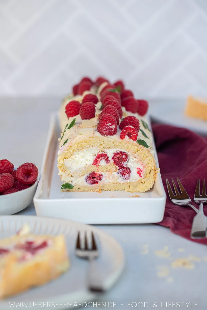Image for Himbeer Biskuit-Roulade