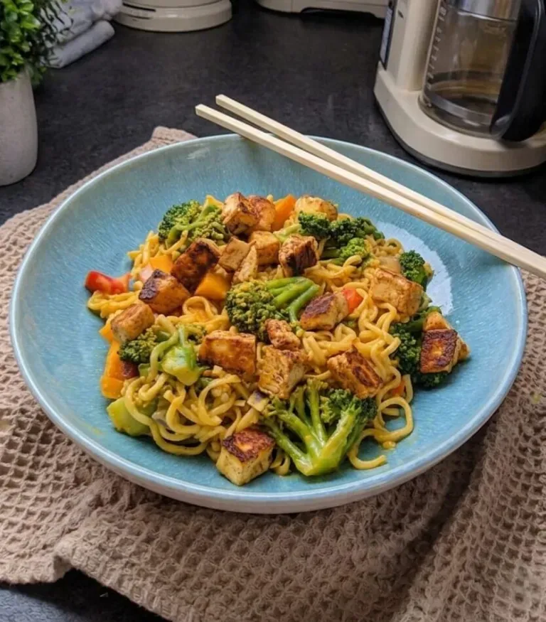 Image for Mie-Nudel-Feierabendblech mit Tofu und Gemüse